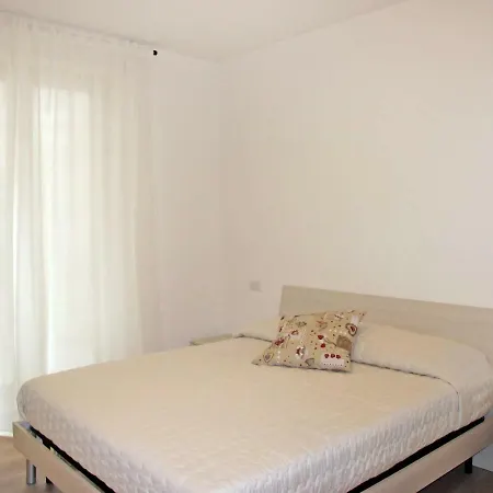 Apartment Locazione Turistica Riflessi Di Lago Domaso